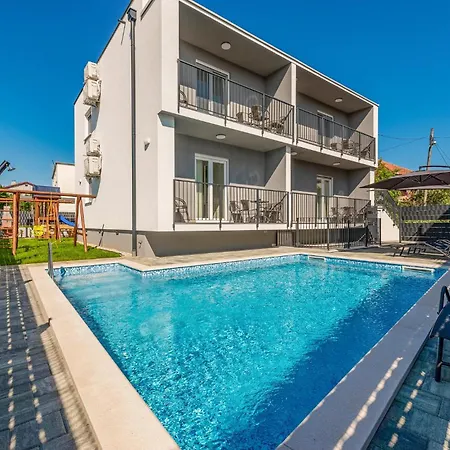 Awesome In With Swimming Pool * Zadar