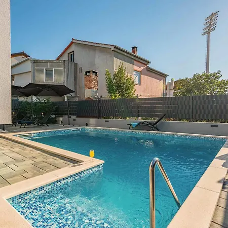 Awesome In With Swimming Pool Zadar